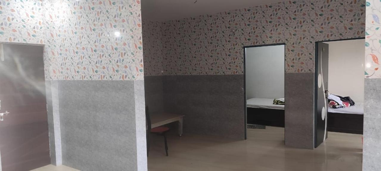 Hotel Radhey Krishna Patna  Esterno foto
